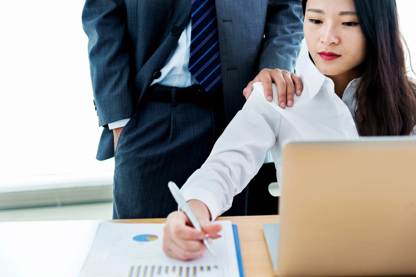 Bị phạt đến 30 triệu đồng nếu có hành vi quấy rối tình dục nơi công sở